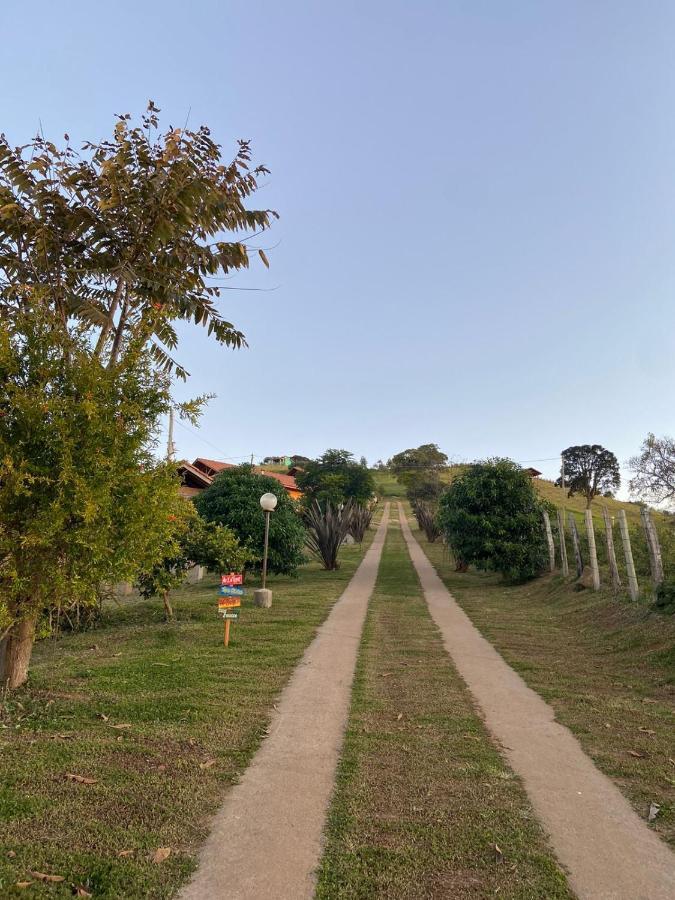 Chales Terras Altas Goncalves Exterior photo